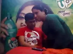 एक कॉकसॉकिंग संकलन फ ...