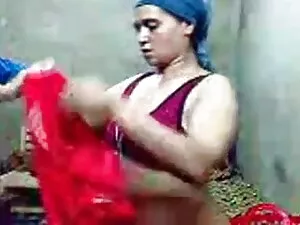 गर्म श्यामला टक्कर फ ...
