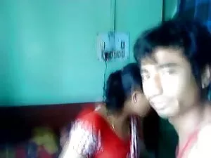 त्रिगुट बॉलीवुड की फ ...
