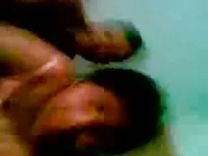 एंजल रीवाज़: लचीली ग ...