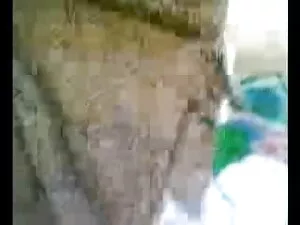 ब्लैक मास्क चोदने से ...