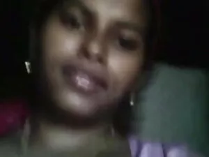 अंधेरा बालों सेक्सी  ...