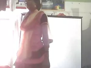कोन पोस पिएस सेक्सी  ...