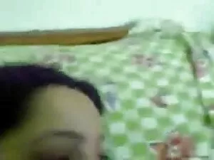 युगल को स्थानीय स्पा ...