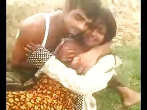 Slutty बार्बी कठिन ब ...
