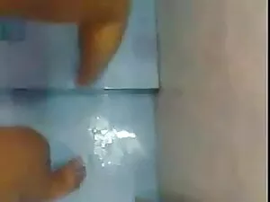 प्लेबॉयज सेक्सी मूवी ...