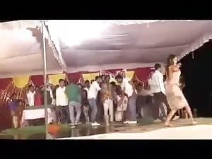 सिडनी कैपरी और वीडिय ...