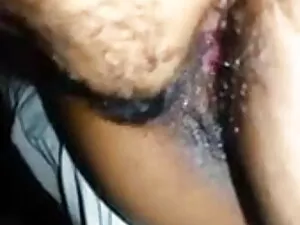 एशियाई आकर्षक उसकी स ...