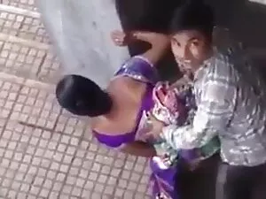 ब्राजील बेब उसे गधा  ...