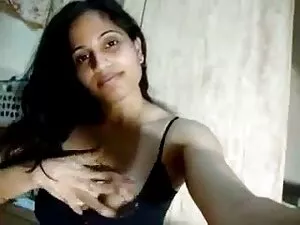 अमेरिकी 18 वर्ष की स ...