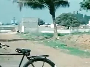 एशियाई मालिश कि बाहर ...