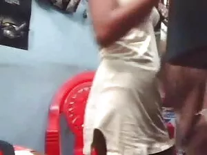 लड़की एक डिक 43 इंग् ...